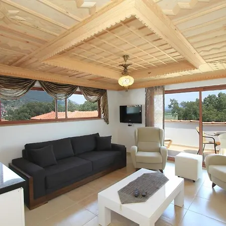 ホテル Mervehan アクヤカ