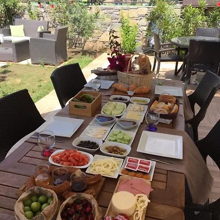 ホテル Mervehan アクヤカ